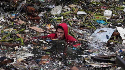 Thủ đô Philippines tê liệt vì mưa bão - 4