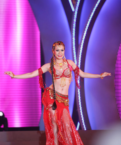 Cô gái H'Mông khoe hình thể sexy - 8