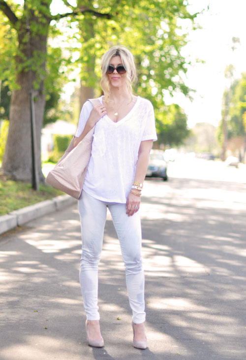 "Mix" quần jeans và T-shirt trắng - 14