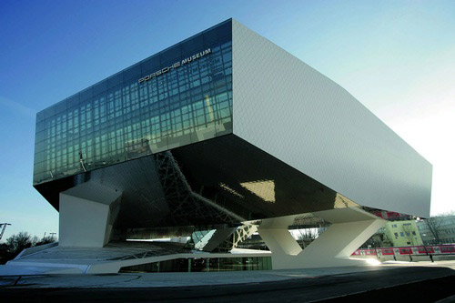 Video: Bí mật bên trong bảo tàng Porsche - 11