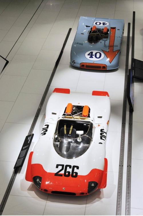 Video: Bí mật bên trong bảo tàng Porsche - 4