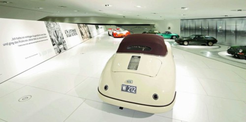 Video: Bí mật bên trong bảo tàng Porsche - 5