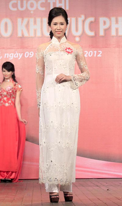 HHVN 2012: Nổi tiếng chưa hẳn là lợi thế - 9