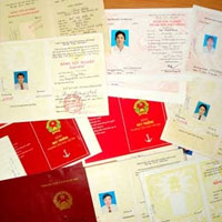 Tin tức trong ngày - Quảng Nam từ chối bằng tại chức