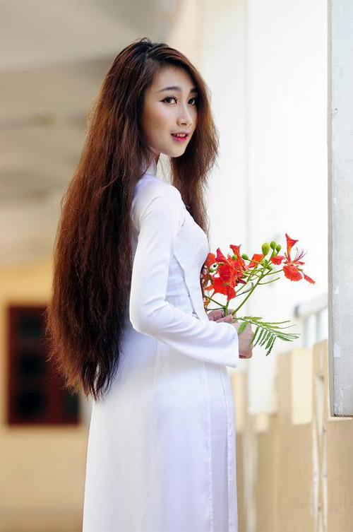 Hot girl Việt tinh khôi với áo dài trắng - 7