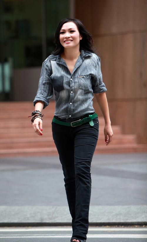 Sao Việt mặc gì xuống phố? - 8