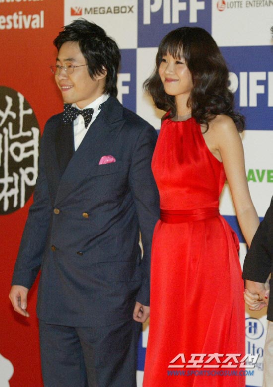 Cặp đôi đẹp nhất K-biz bất ngờ chia tay - 3