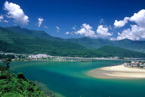 Khám phá Việt Nam qua 50 điểm đến đẹp (phần 1) - 9