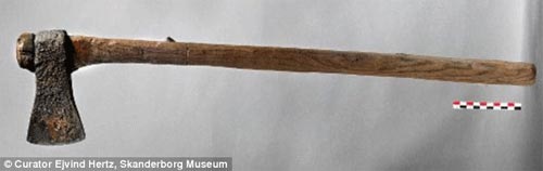 Đan Mạch: Hàng trăm xác chiến binh ở đầm lầy - 2