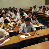 Giáo dục - du học - Các trường đào tạo tại chức lên tiếng