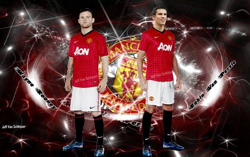 MU mua Persie: Món hời hay canh bạc? - 2