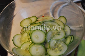 Giòn mát món dưa leo trộn khô cá thu - 7