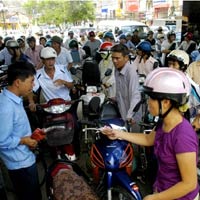 Tin tức trong ngày - Không thể vừa quản lý vừa giám sát giá cả