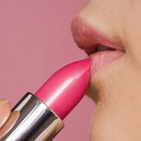 Sức khỏe đời sống - Nguy cơ bệnh tim mạch vì dùng son môi
