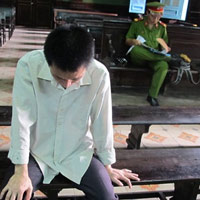 Pháp luật - Phạt chung thân kẻ hiếp dâm con riêng của vợ