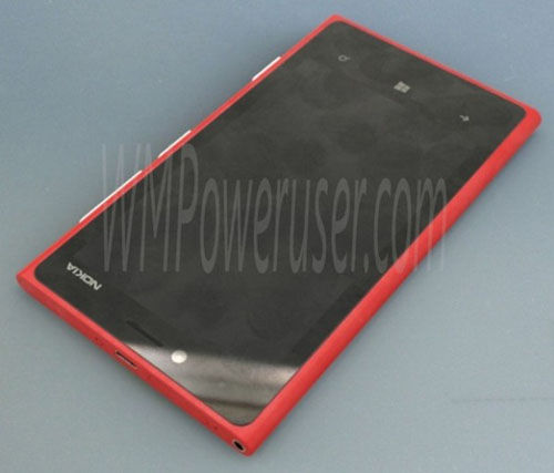 Nokia RM-820 chạy Windows Phone 8 lộ diện - 1