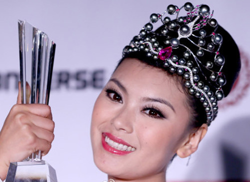 Chiêm ngưỡng nhan sắc tân HHTG 2012 - 5