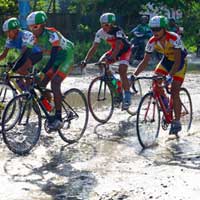 Thể thao - Chặng 7 giải xe đạp ĐBSCL 2012: Trật tự không đổi