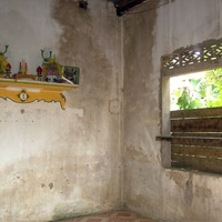 Pháp luật - Bộ hài cốt "chân dài" bí ẩn trong nhà hoang