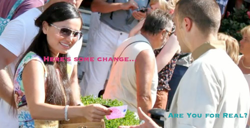 ‘Ngỡ ngàng’ chân dài lái Bugatti Veyron - 2