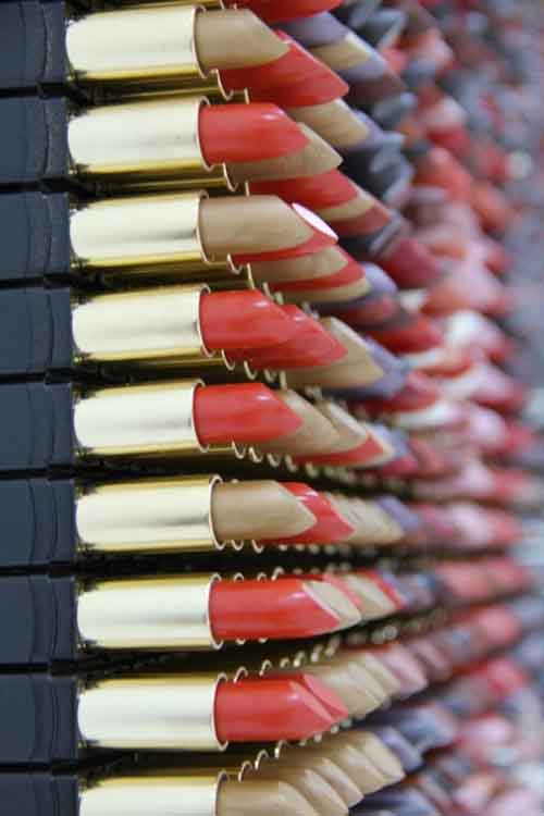 Chân dung thiếu nữ từ 3500 thỏi son - 5