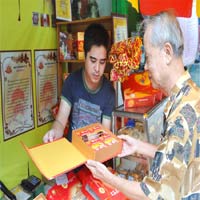 Thị trường - Tiêu dùng - Bánh trung thu: "Cuộc chiến" thị phần