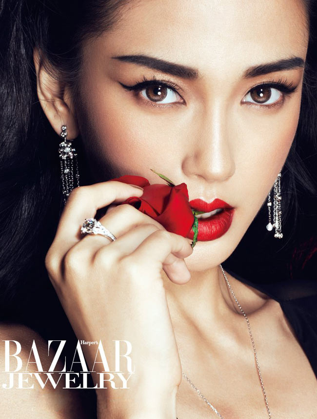 "Nữ hoàng dao kéo" lộng lẫy như đóa hồng - 4