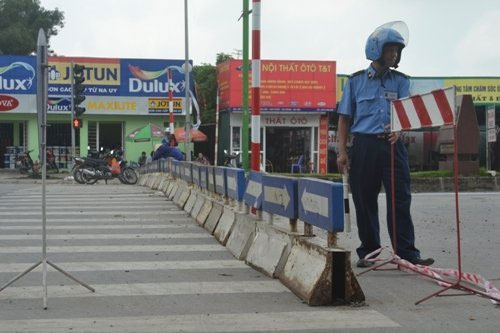 Trở lại điểm nóng "hố tử thần" ở Hà Nội - 6