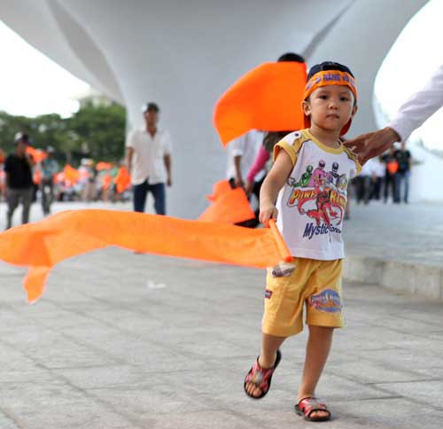 Ảnh SHB.ĐN rước cúp ăn mừng ở quê nhà - 5