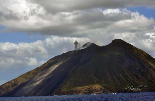 Đảo Stromboli - 'ngọn hải đăng của Địa Trung Hải' - 3