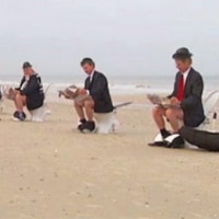 Phi thường - kỳ quặc - Biểu tình "khó đỡ" vì thiếu toilet công cộng