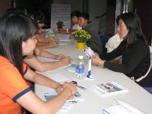 Trường níu chân, thí sinh mắc kẹt - 2