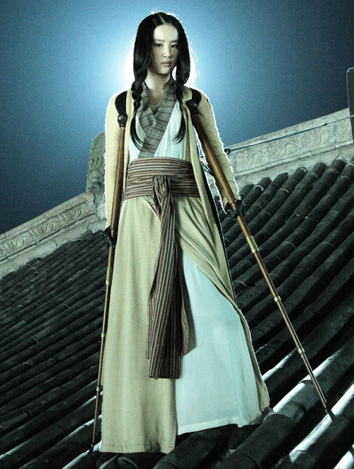 Lưu Diệc Phi thoát bóng Tiểu Long Nữ - 3