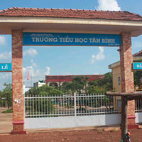 Giáo dục - du học - Gần 1.000 HS nghỉ học vì giáo viên... đi đám