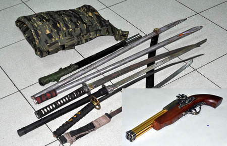 Mang súng đi bắn “tình địch” - 3