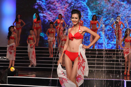 Đặng Thu Thảo trở thành Hoa hậu Việt Nam - 8