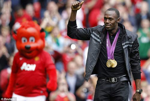 Usain Bolt tới Old Trafford cổ vũ MU - 1