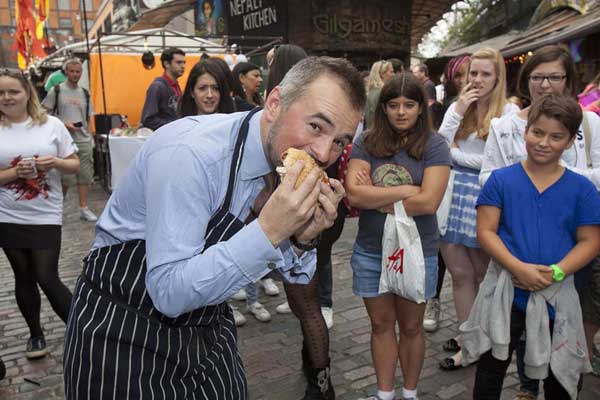 Kinh dị: Bánh mì kẹp não bê - 5