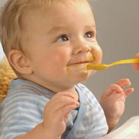 Sức khỏe đời sống - Trẻ nôn trớ nhiều có đáng lo?