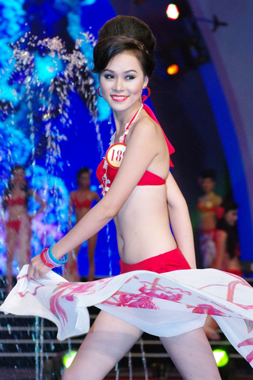 Ngắm lại bikini của thí sinh Hoa hậu - 11