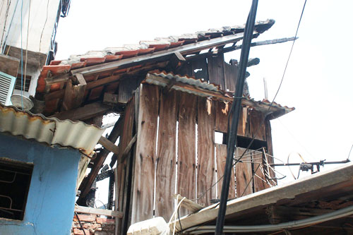 Nhà gỗ Chương Dương: Lâu lâu lại… cháy - 1