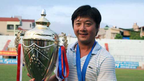 Lê Huỳnh Đức là HLV xuất sắc nhất V-League 2012 - 1