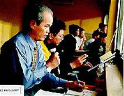 Đình Khải: Người vẽ lại trận cầu bằng ngôn ngữ - 2