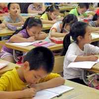 Giáo dục - du học - Năm học mới: Lại thu “tự nguyện”?
