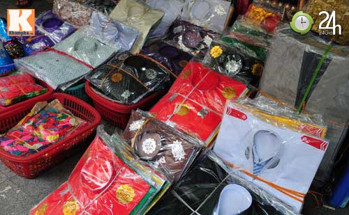 Iphone, Ipad, SH ngập làng... vàng mã - 1