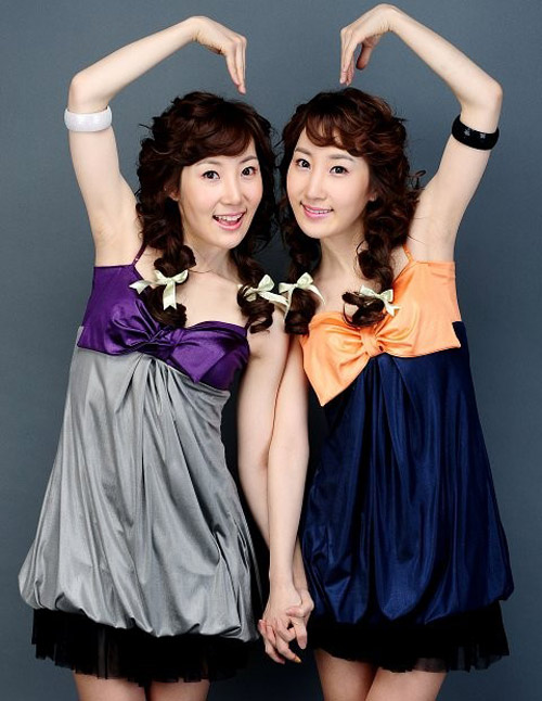 Học "gu" 3 cặp song sinh nổi nhất châu Á - 20