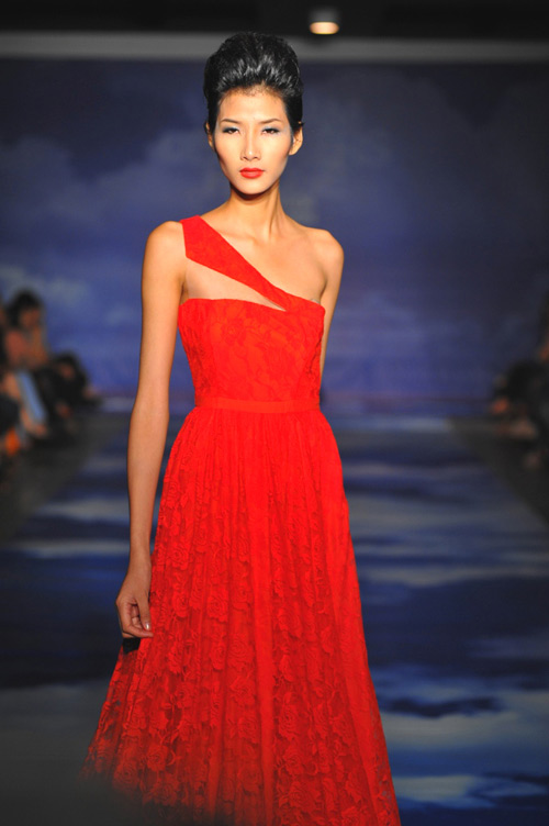 Mẫu Việt khi nào ra khỏi "lũy tre làng"? - 4