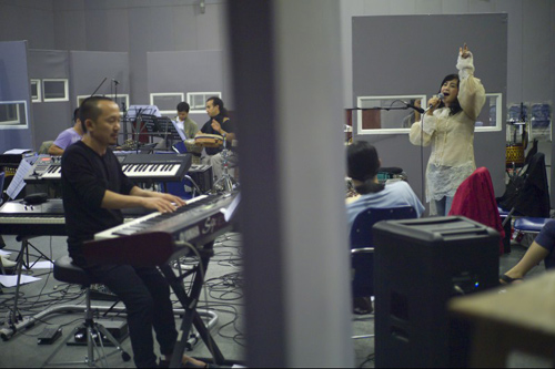 Thanh Lam dốc lòng vì Quốc Trung - 5