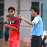 Bóng đá - Nộp phạt, Việt Thắng trở lại ĐTQG