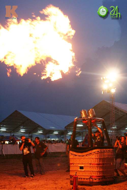 Đoàn xe "rồng lửa" náo loạn Mũi Né - 5